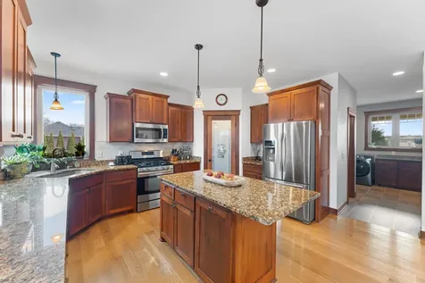 25188 Firefly Avenue Wyoming MN 55092