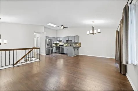 1544 Clemson Drive Eagan MN 55122