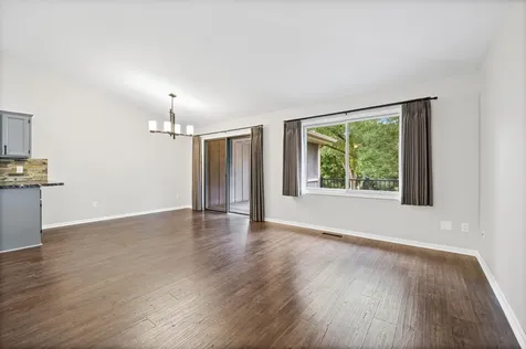 1544 Clemson Drive Eagan MN 55122