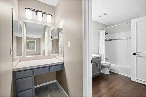 1544 Clemson Drive Eagan MN 55122