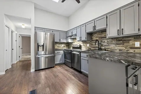 1544 Clemson Drive Eagan MN 55122