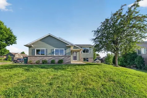 5852 Excalibur Court NW Rochester MN 55901