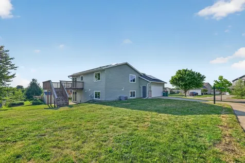5852 Excalibur Court NW Rochester MN 55901