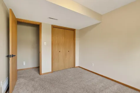 5852 Excalibur Court NW Rochester MN 55901