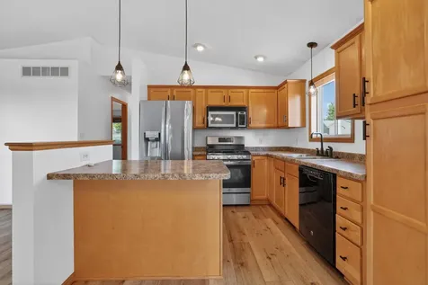 5852 Excalibur Court NW Rochester MN 55901