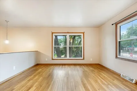 111 King Street E West Saint Paul MN 55107