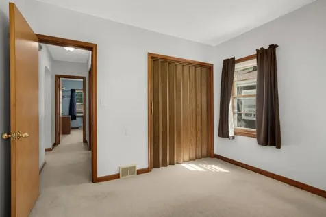1975 Fremont Avenue E Saint Paul MN 55119