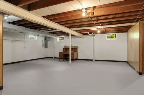 1975 Fremont Avenue E Saint Paul MN 55119