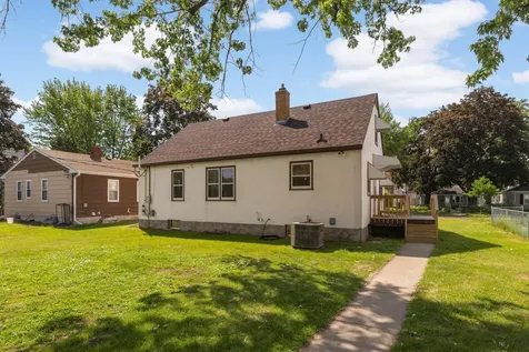 1975 Fremont Avenue E Saint Paul MN 55119