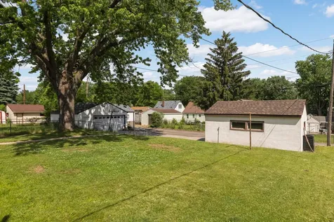 1975 Fremont Avenue E Saint Paul MN 55119