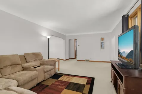 1975 Fremont Avenue E Saint Paul MN 55119