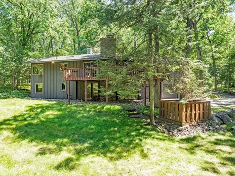 3 Snowy Owl Lane North Oaks MN 55127