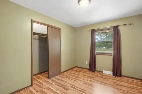 26430 146th Street NW Zimmerman MN 55398