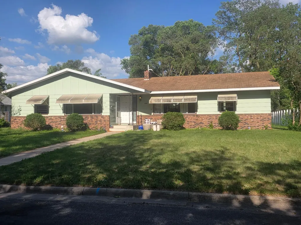 826 21st Avenue N Saint Cloud MN 56303