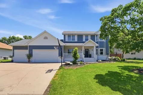 1004 Canterbury Avenue NE Buffalo MN 55313