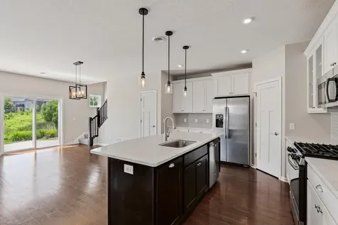 1075 Anthony Way Victoria MN 55386