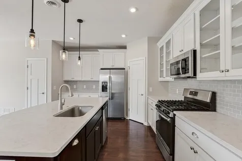 1075 Anthony Way Victoria MN 55386