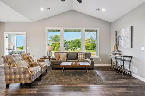 22574 Thrush Street NW Oak Grove MN 55005
