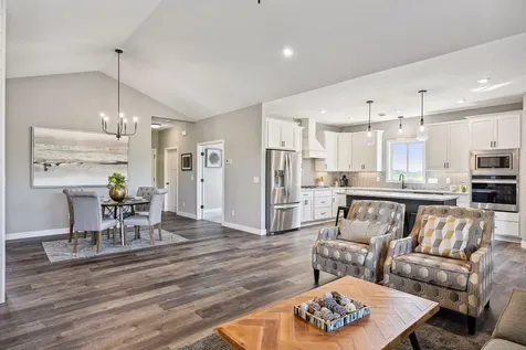 22574 Thrush Street NW Oak Grove MN 55005