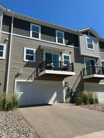 2283 Polar Way North Saint Paul MN 55109