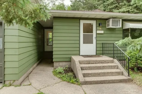 419 16th Street S Moorhead MN 56560