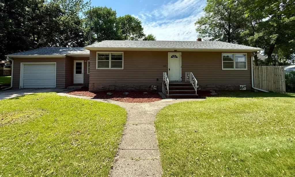 220 S 4th Street Bird Island MN 55310