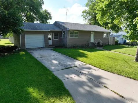 220 S 4th Street Bird Island MN 55310