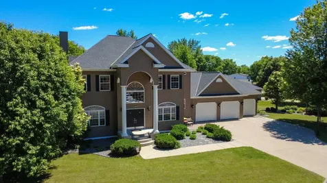 504 Northwood Drive Redwood Falls MN 56283
