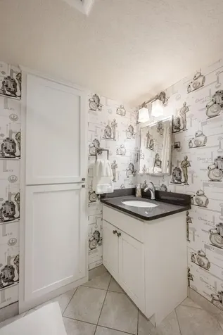 1115 W 48th Street Minneapolis MN 55419