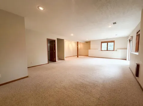 1955 Lemond Place Owatonna MN 55060
