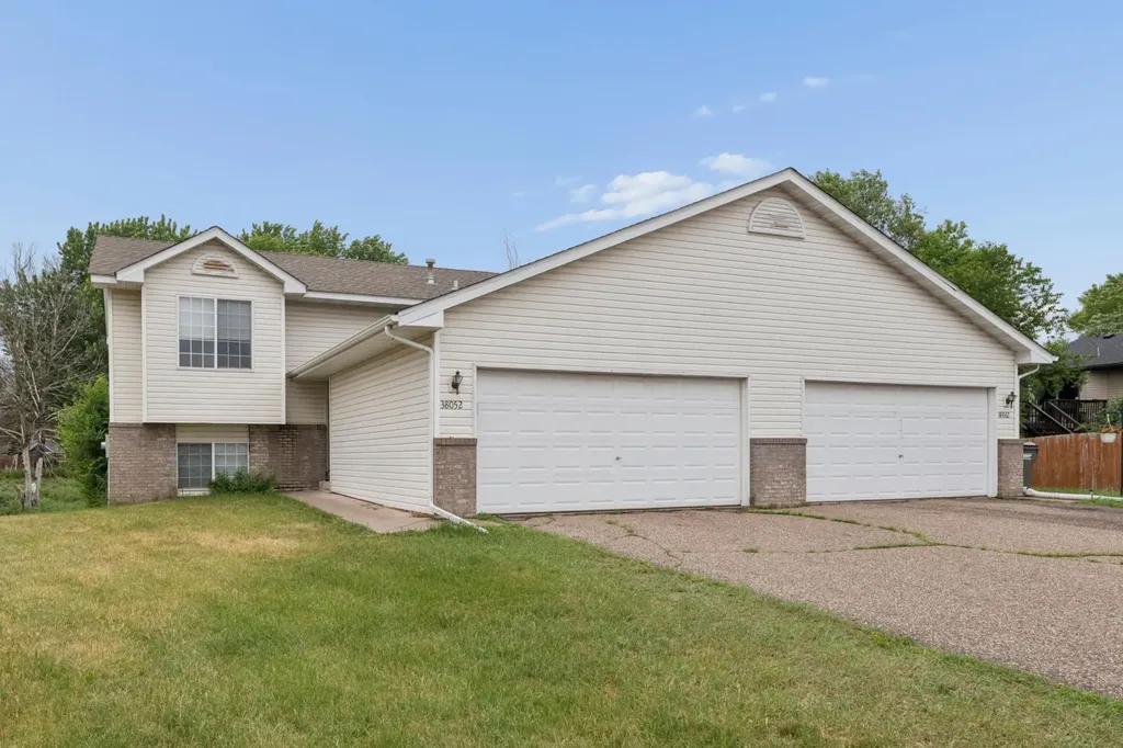 38052 Greenway Avenue North Branch MN 55056