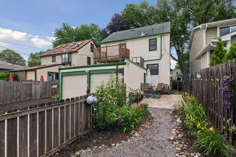1870 Beechwood Avenue Saint Paul MN 55116