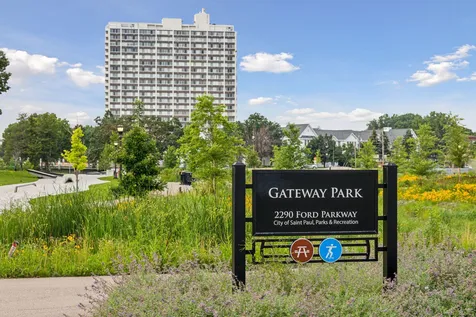 1870 Beechwood Avenue Saint Paul MN 55116