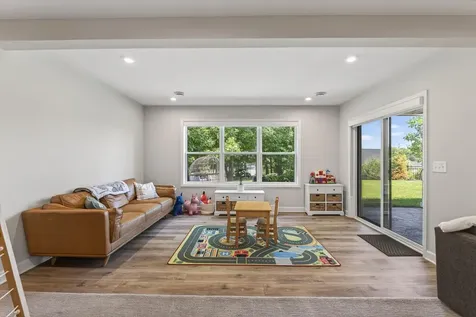 6600 Bracken Drive Minnetrista MN 55331