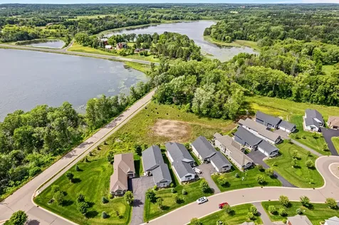 2504 Neal Court N Stillwater MN 55082