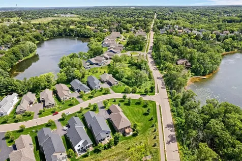 2504 Neal Court N Stillwater MN 55082