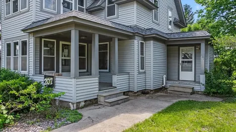 207 S Lake Street Belview MN 56214
