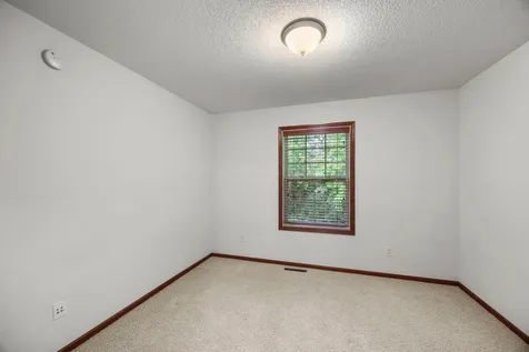 4022 Cedar Grove Lane Eagan MN 55122