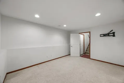 4022 Cedar Grove Lane Eagan MN 55122