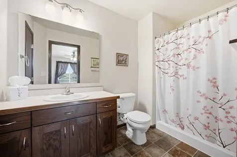 1236 31st Avenue W West Fargo ND 58078
