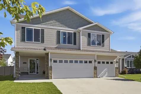 1236 31st Avenue W West Fargo ND 58078