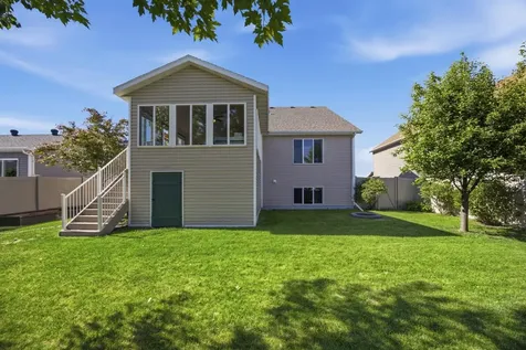 1236 31st Avenue W West Fargo ND 58078