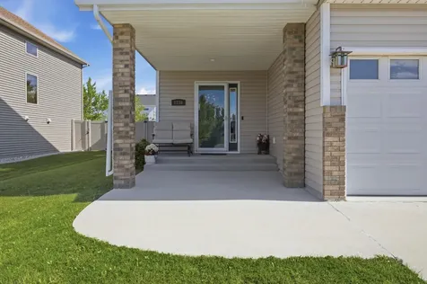 1236 31st Avenue W West Fargo ND 58078