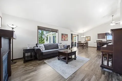 1236 31st Avenue W West Fargo ND 58078