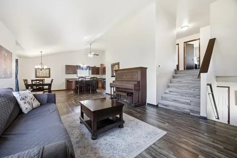 1236 31st Avenue W West Fargo ND 58078