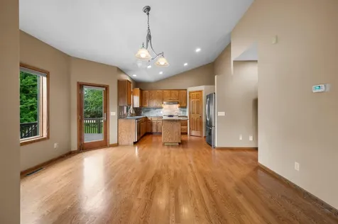 3878 Arlington Drive Woodbury MN 55129