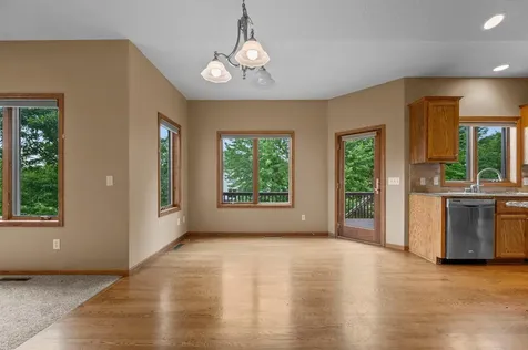 3878 Arlington Drive Woodbury MN 55129