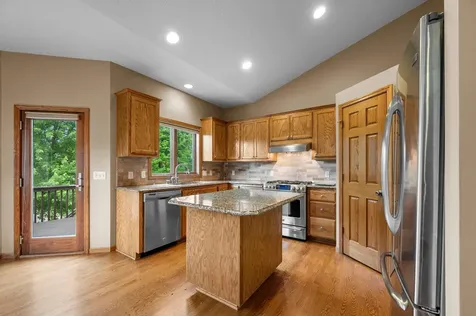 3878 Arlington Drive Woodbury MN 55129