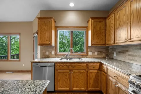 3878 Arlington Drive Woodbury MN 55129
