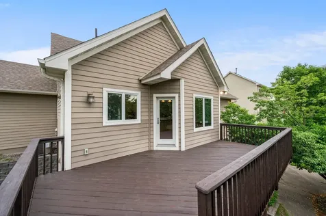 3878 Arlington Drive Woodbury MN 55129